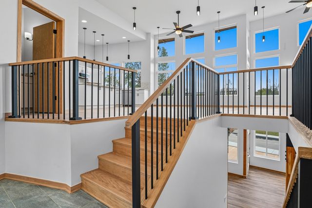220 Robbins Road, Valparaiso, IN 46385
