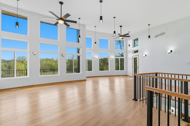 220 Robbins Road, Valparaiso, IN 46385