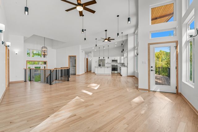 220 Robbins Road, Valparaiso, IN 46385