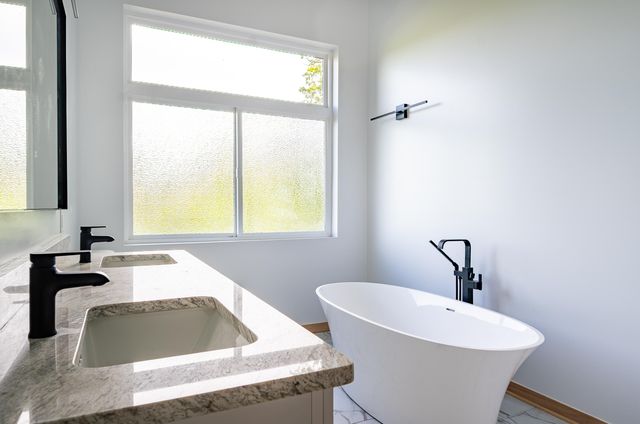 220 Robbins Road, Valparaiso, IN 46385