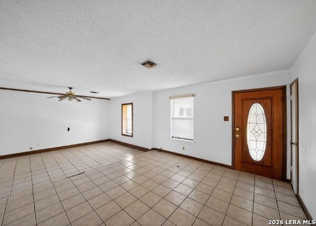 2203 COLONY DR, Hondo, TX 78861