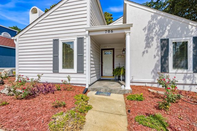 706 Jerdon Circle, North Myrtle Beach, SC 29582