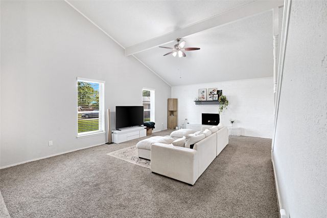 4808 Butterfield Road, Arlington, TX 76017