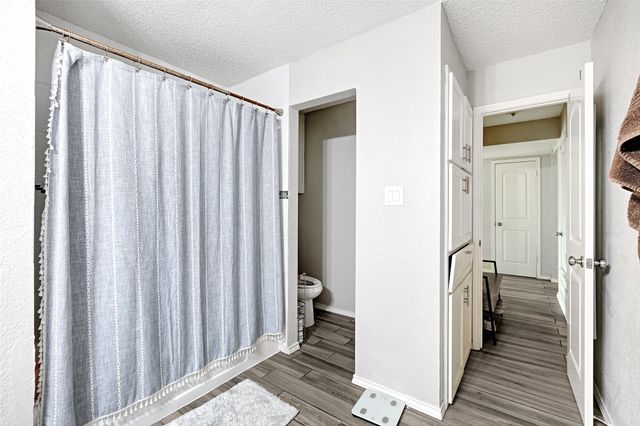 4808 Butterfield Road, Arlington, TX 76017