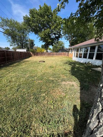 3705 N New York Avenue, Muncie, IN 47304