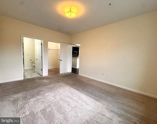 618 STRASSLE WAY, South Plainfield, NJ 07080