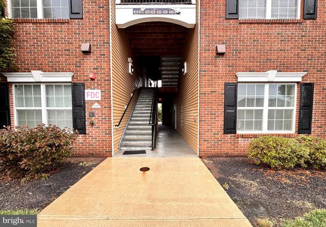 618 STRASSLE WAY, South Plainfield, NJ 07080