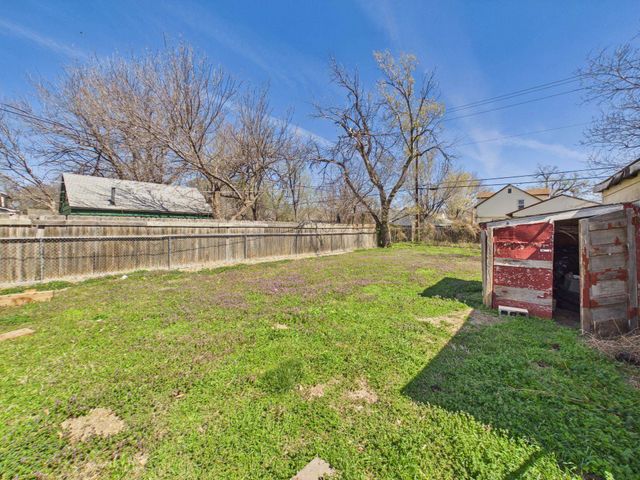 1840 S Water St, Wichita, KS 67213