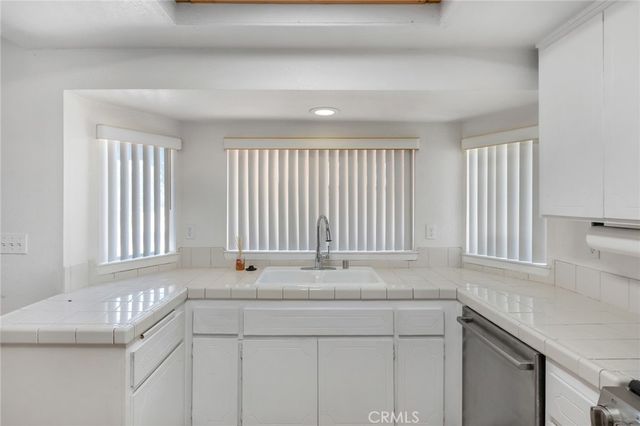 15155 Apache, Apple Valley, CA 92307
