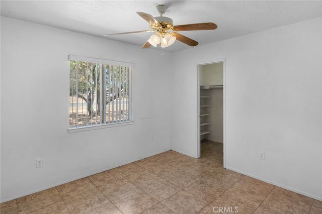 15155 Apache, Apple Valley, CA 92307
