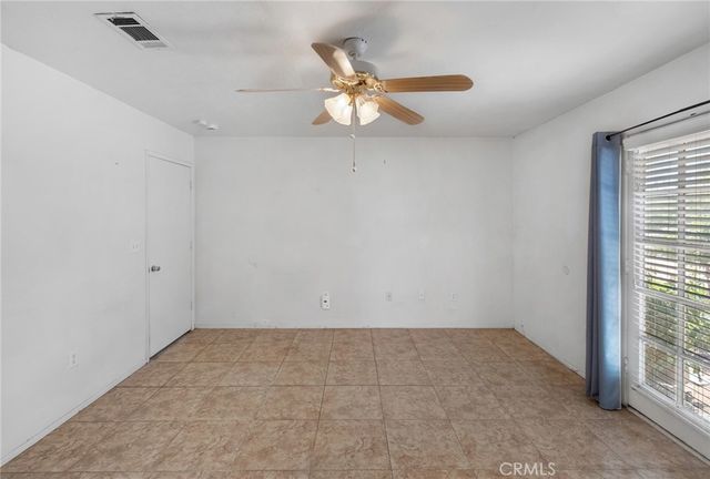 15155 Apache, Apple Valley, CA 92307