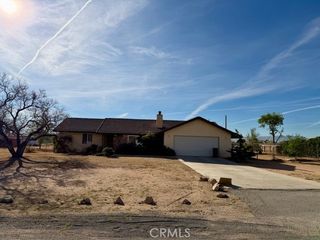 15155 Apache, Apple Valley, CA 92307
