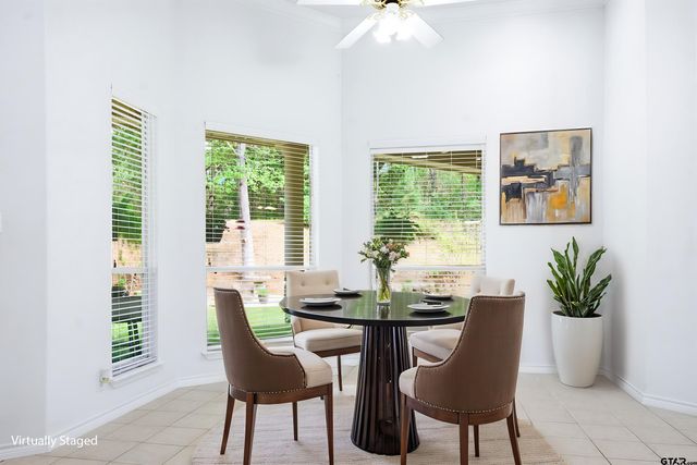 18737 Oakbrook Rd, Tyler, TX 75703