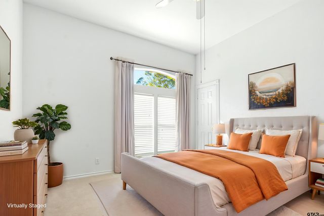 18737 Oakbrook Rd, Tyler, TX 75703