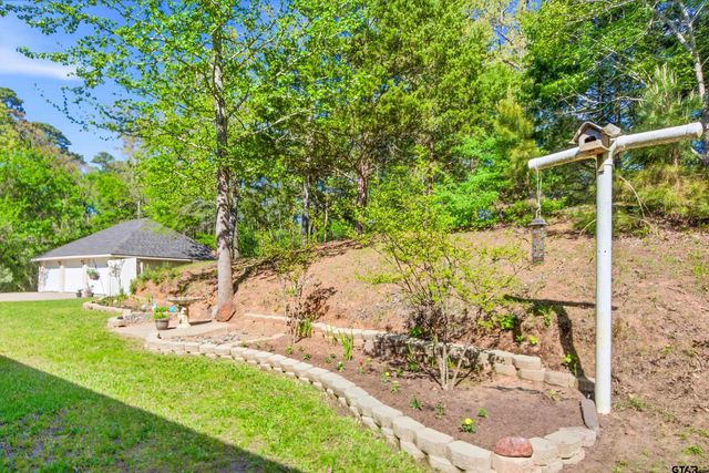 18737 Oakbrook Rd, Tyler, TX 75703