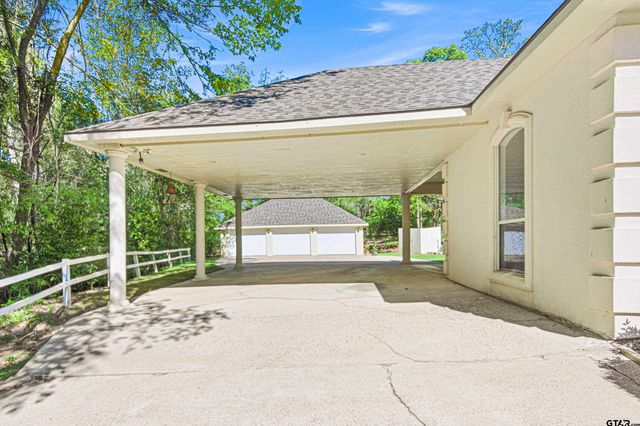 18737 Oakbrook Rd, Tyler, TX 75703