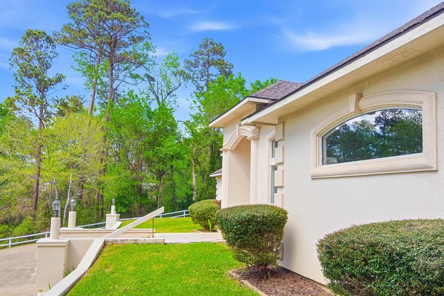 18737 Oakbrook Rd, Tyler, TX 75703