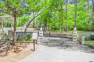 18737 Oakbrook Rd, Tyler, TX 75703