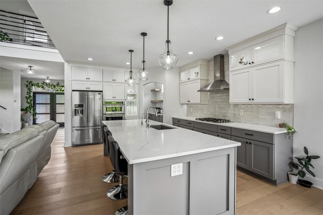 10324 Hidden Valley Drive, Johnston, IA 50131