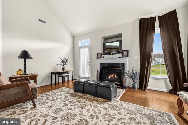 4614 DIAMOND RIDGE LN, White Plains, MD 20695