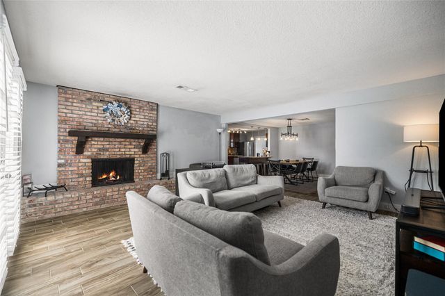 10906 Sagecrest Lane, Houston, TX 77089