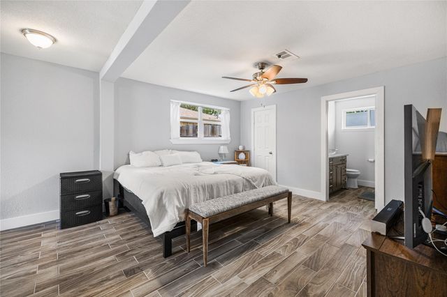 10906 Sagecrest Lane, Houston, TX 77089