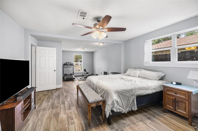 10906 Sagecrest Lane, Houston, TX 77089