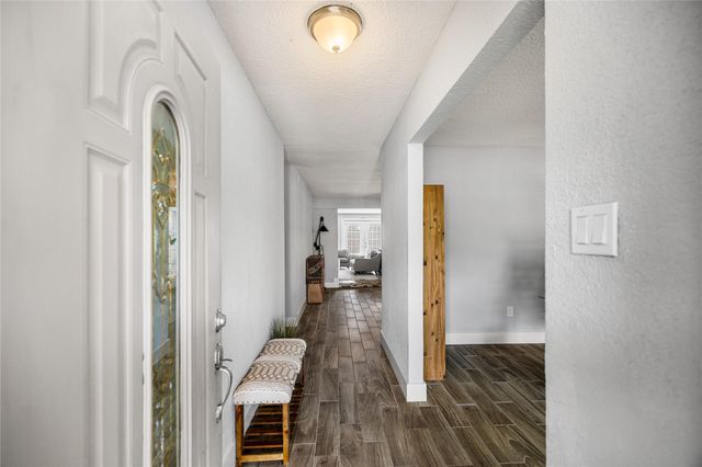 10906 Sagecrest Lane, Houston, TX 77089