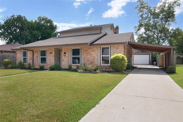 10906 Sagecrest Lane, Houston, TX 77089