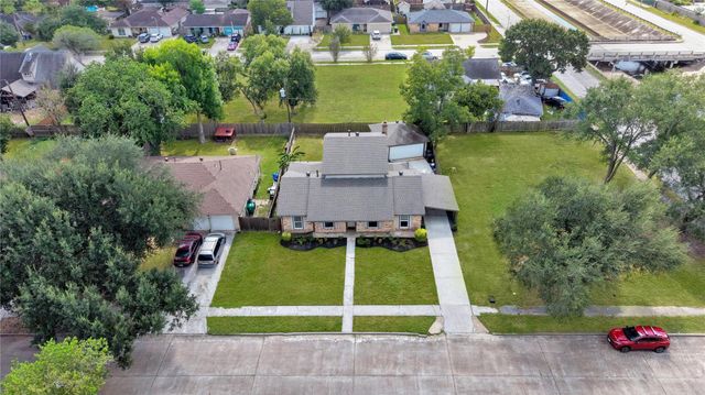 10906 Sagecrest Lane, Houston, TX 77089