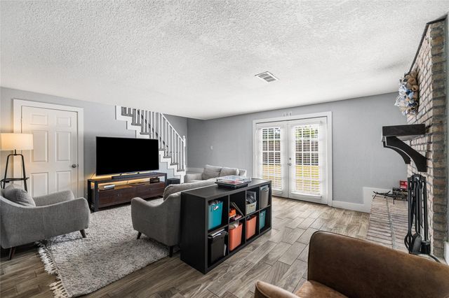 10906 Sagecrest Lane, Houston, TX 77089
