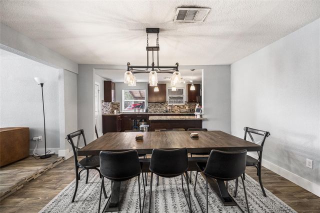 10906 Sagecrest Lane, Houston, TX 77089