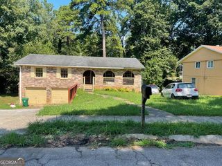 2347 Greenway Drive, Decatur, GA 30035