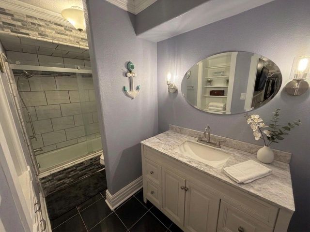 155 County Road 133, Alvin, TX 77511