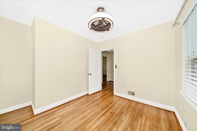 7604 ADELPHI RD, Hyattsville, MD 20783