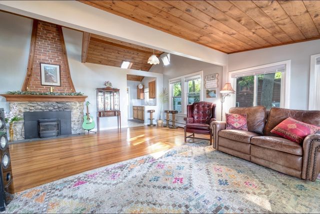 7 Overbrook Road, Pembroke, MA 02359