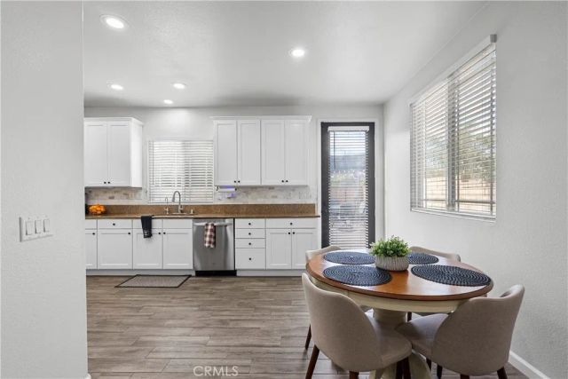 19904 Holly Drive, Saugus, CA 91350