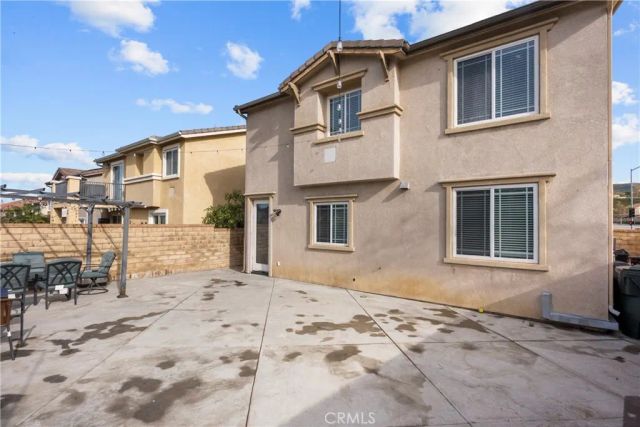 19904 Holly Drive, Saugus, CA 91350
