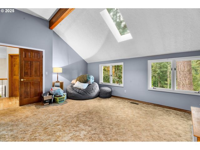 1397 SKYE Pkwy, West Linn, OR 97068