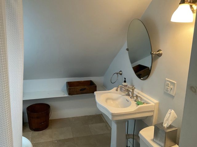 1 Middle 3, Marblehead, MA 01945