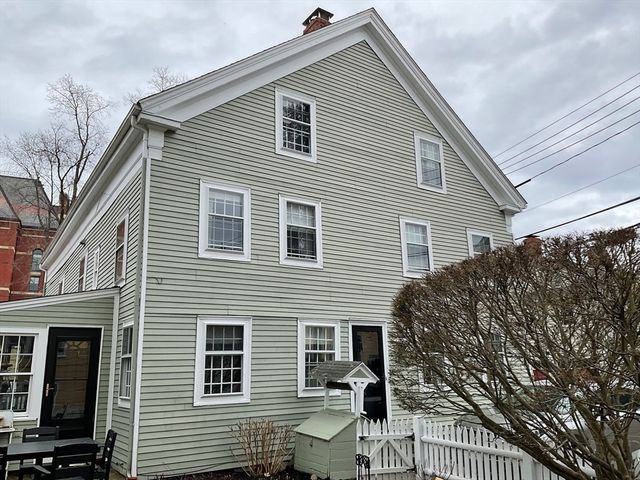 1 Middle 3, Marblehead, MA 01945