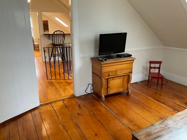 1 Middle 3, Marblehead, MA 01945
