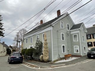 1 Middle 3, Marblehead, MA 01945