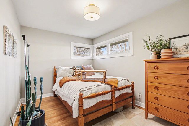 218 Sunset Lane, Munster, IN 46321