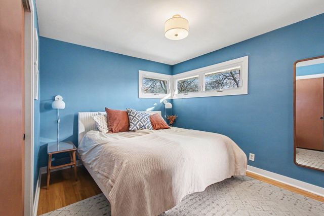 218 Sunset Lane, Munster, IN 46321