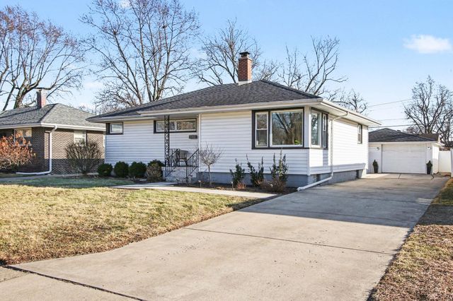 218 Sunset Lane, Munster, IN 46321