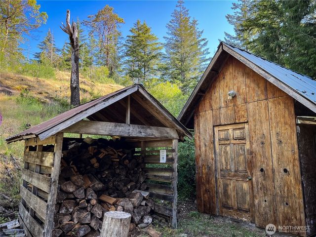 311130 US Highway 101, Brinnon, WA 98320