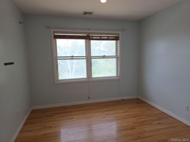 2871 Shore Road, Seaford, NY 11783