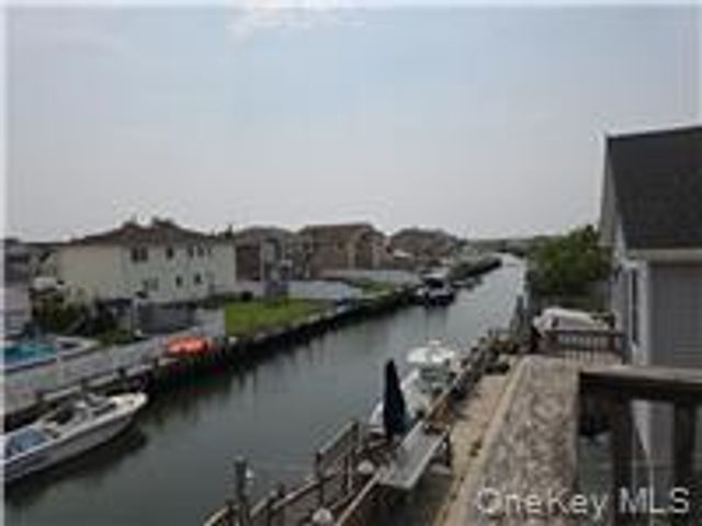 2871 Shore Road, Seaford, NY 11783