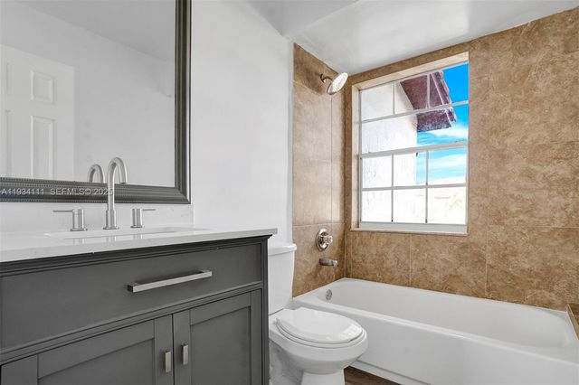 20985 SW 84th Ave, Cutler Bay, FL 33189